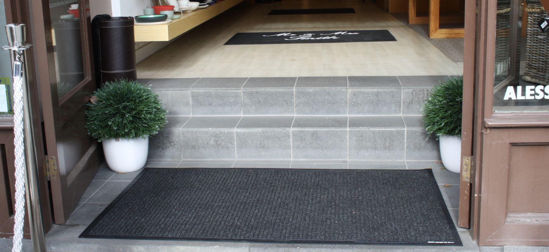 The Benefits of an Entrance Mat